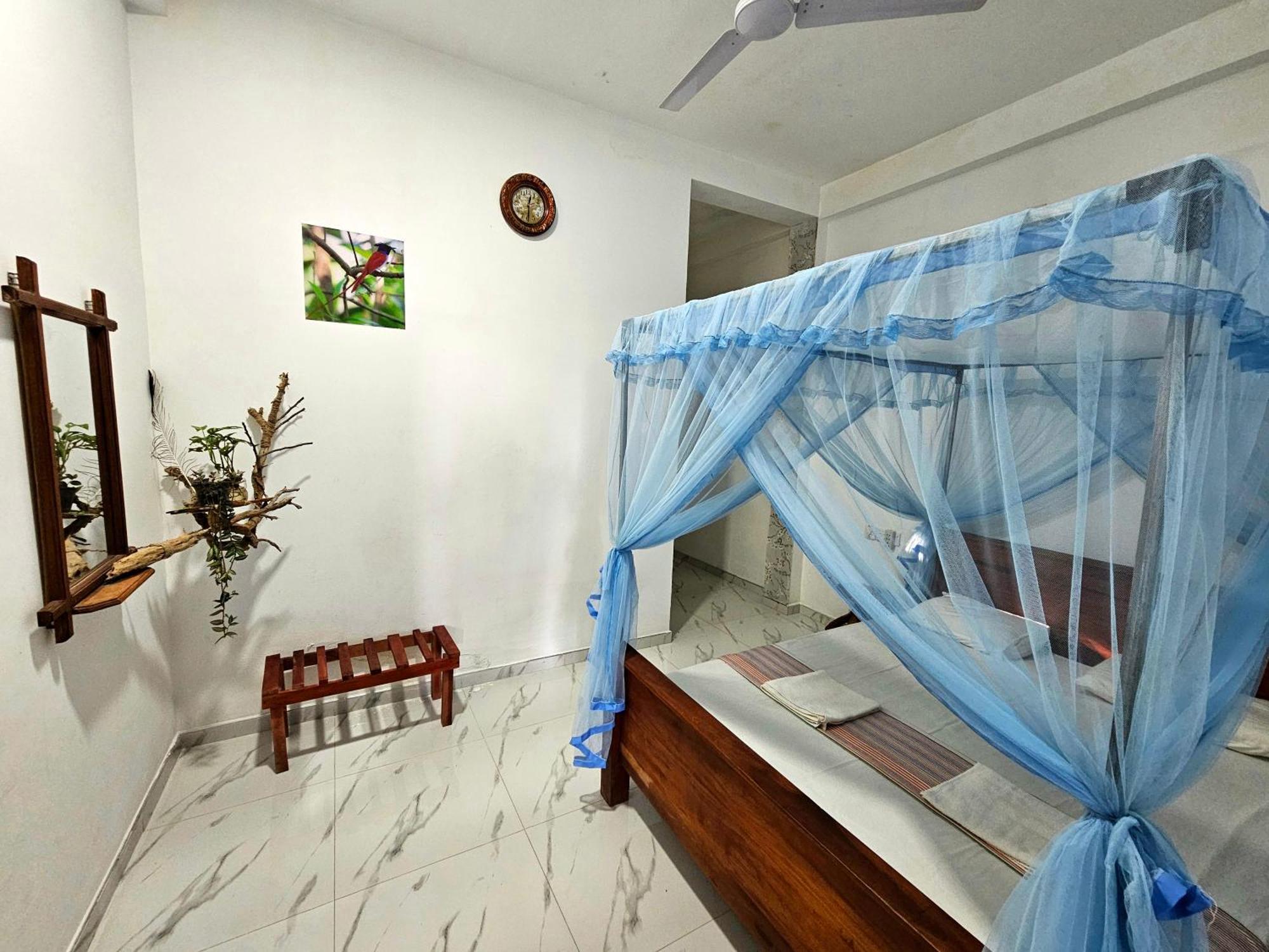 Hotel Tissamaharama Buitenkant foto